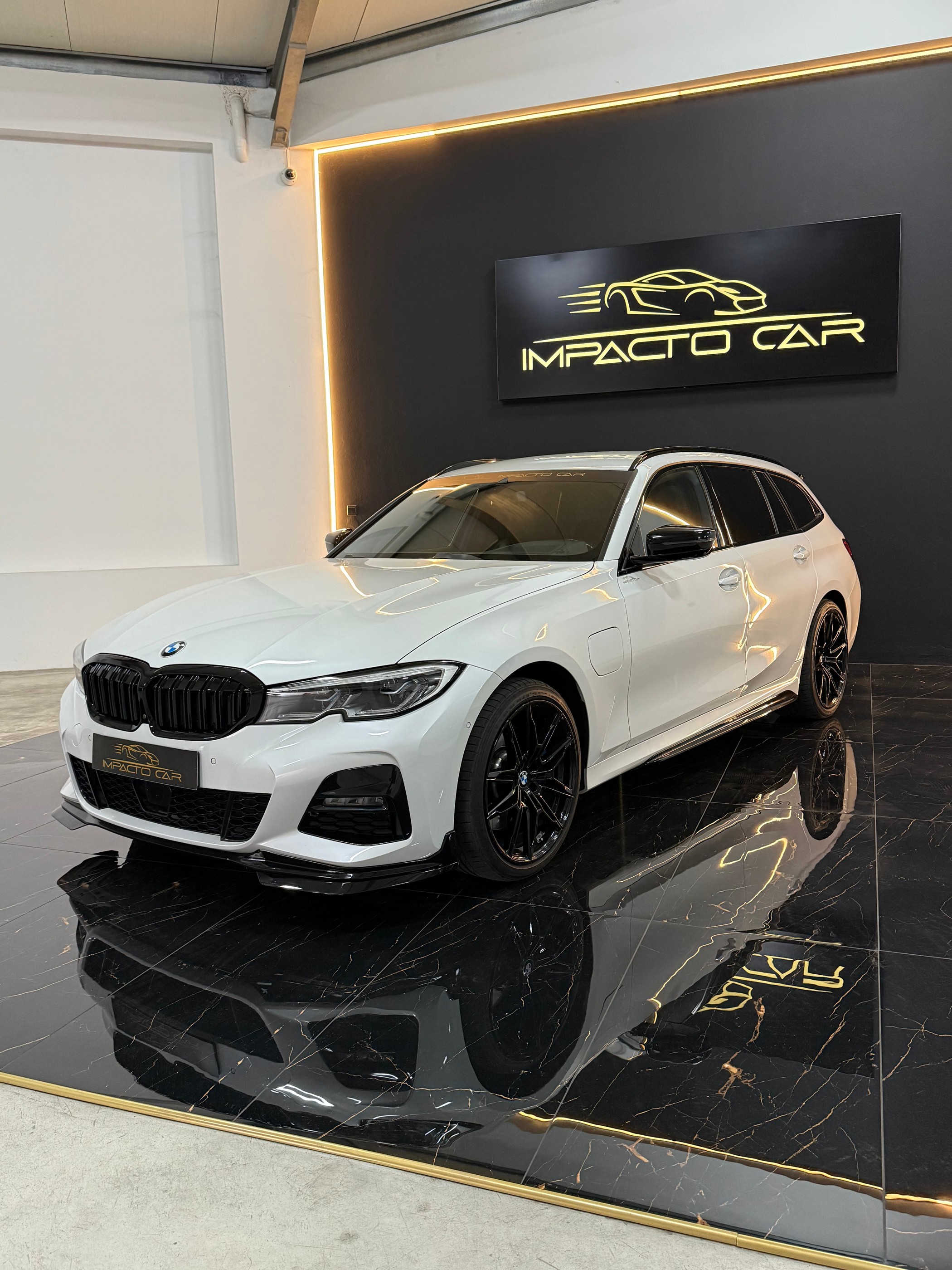 BMW